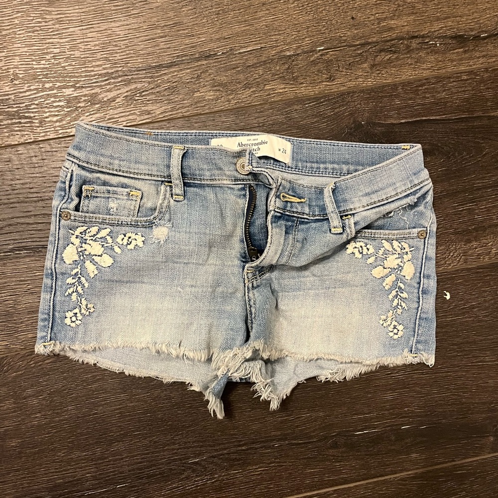 Floral printed pocket jean shorts Abercrombie